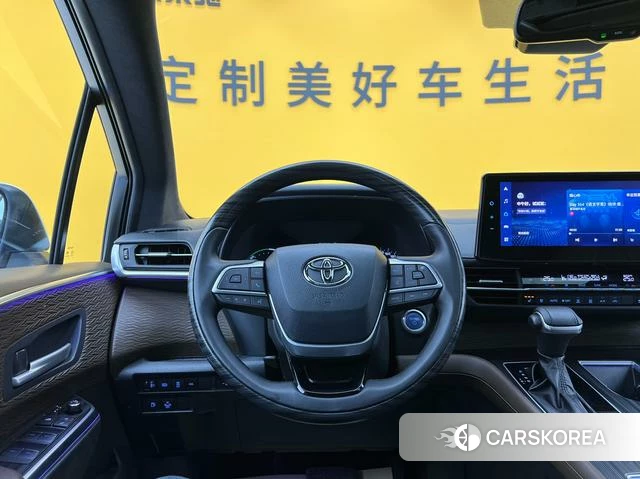 Toyota Saina id 4272160 из Китая 11
