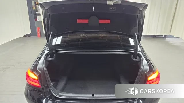 BMW 5 Series (G30) id 3748165 из Кореи 11