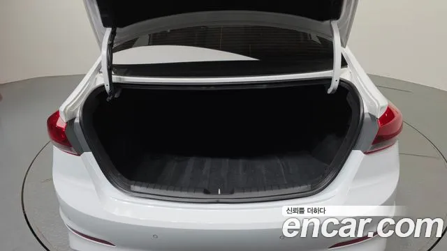 Hyundai Avante AD id 2719305 из Кореи 11