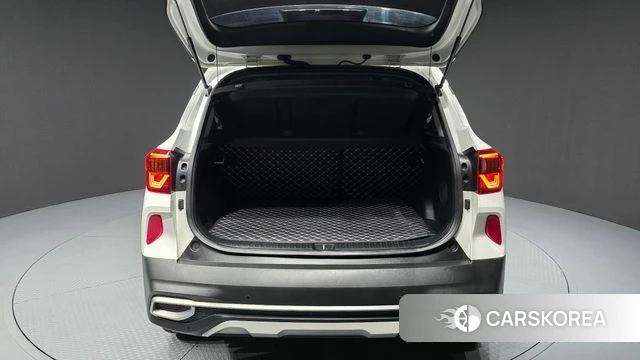 Kia Seltos id 4937380 из Кореи 11