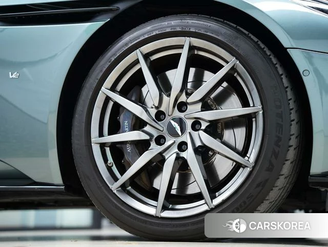 Aston Martin DB11 id 4239200 из Китая 11