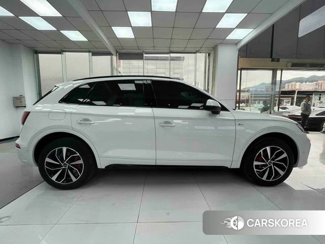 Audi Q5L id 4342056 из Китая 11