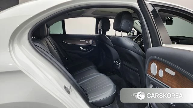 Mercedes-Benz E-Class W213 id 3905552 из Кореи 11
