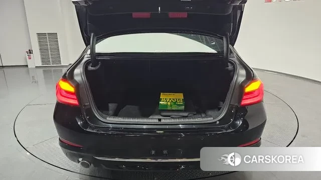 BMW 5 Series (G30) id 3505411 из Кореи 11