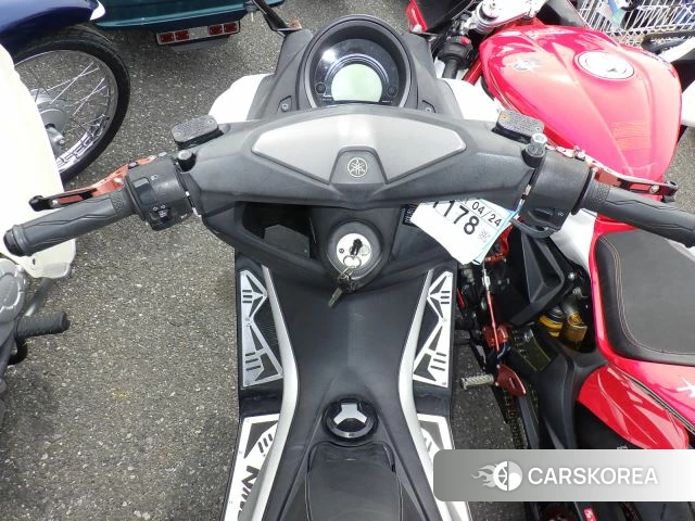 Yamaha N-MAX 155 id 3945294 из Японии 11