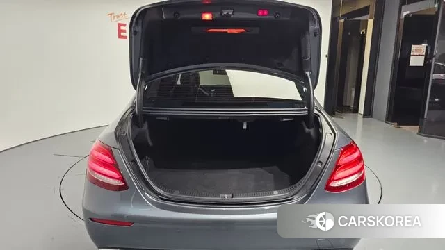 Mercedes-Benz E-Class W213 id 3319302 из Кореи 11