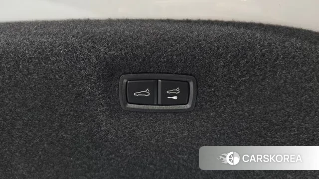 Porsche Taycan id 3347223 из Кореи 11