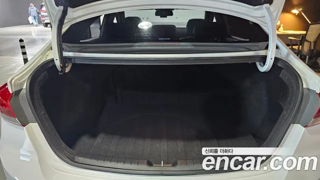 Hyundai Avante AD id 2484851 из Кореи 11