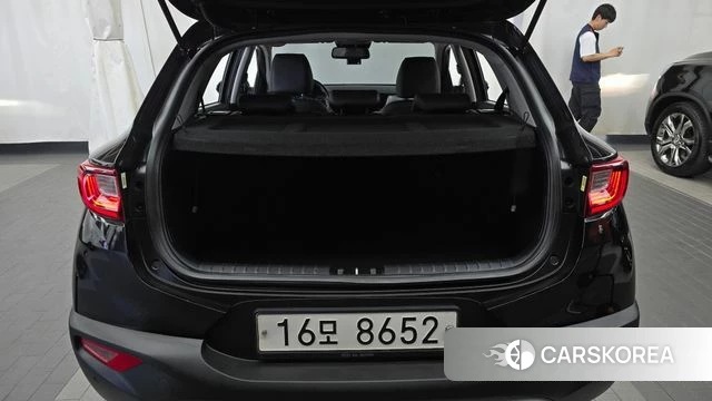 Kia Stonic id 4447904 из Кореи 11