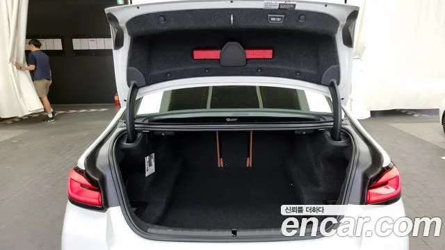 BMW 5 Series (G30) id 2935588 из Кореи 11