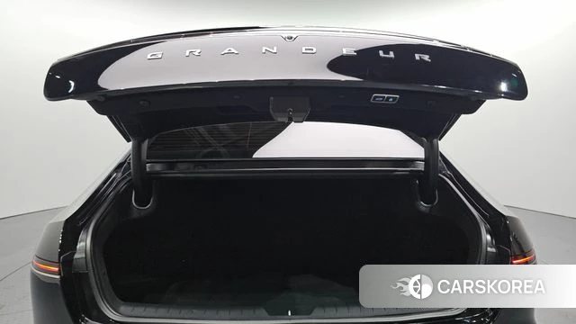 Hyundai Grandeur (GN7) id 4579600 из Кореи 11