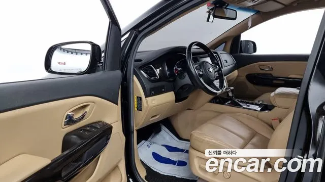 Kia The New Carnival id 2576159 из Кореи 11