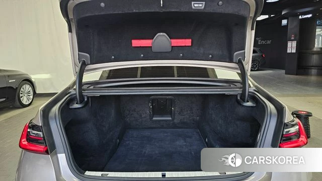 BMW 7 Series (G11) id 3935828 из Кореи 11