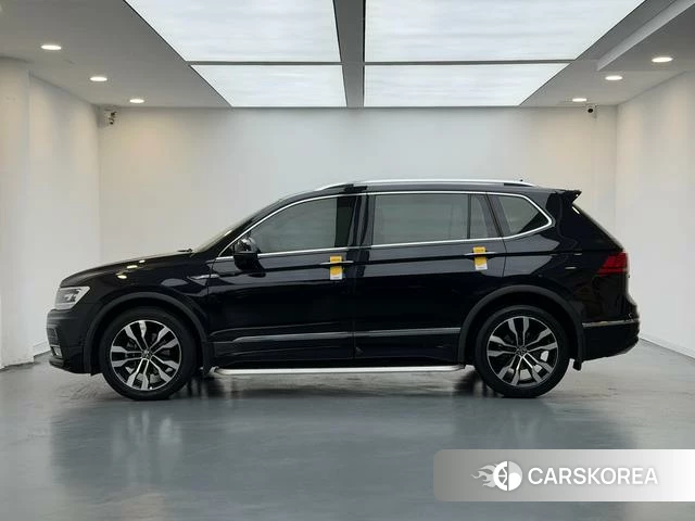 Volkswagen Tiguan L id 4263378 из Китая 11