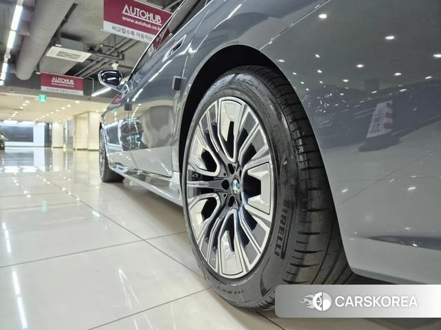 BMW 7 Series (G70) id 4194954 из Кореи 11