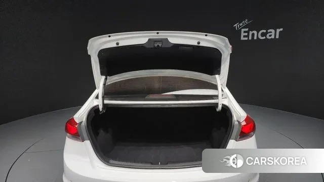 Hyundai Avante AD id 3563238 из Кореи 11