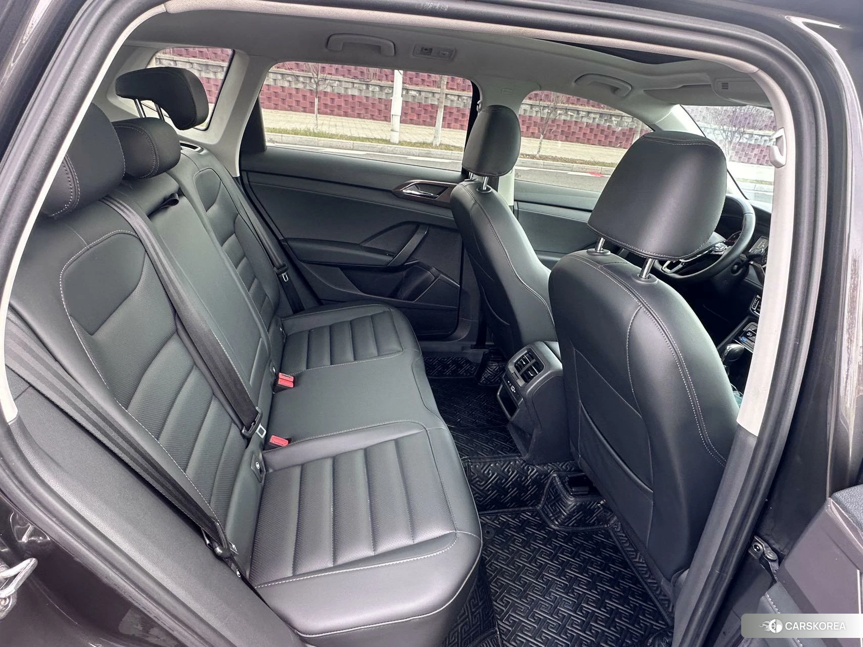Volkswagen Tuyue id 4419436 из Китая 11