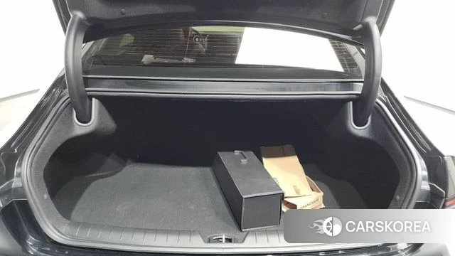 Hyundai Grandeur (GN7) id 3811597 из Кореи 11