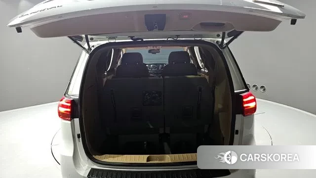 Kia The New Carnival id 3024532 из Кореи 11