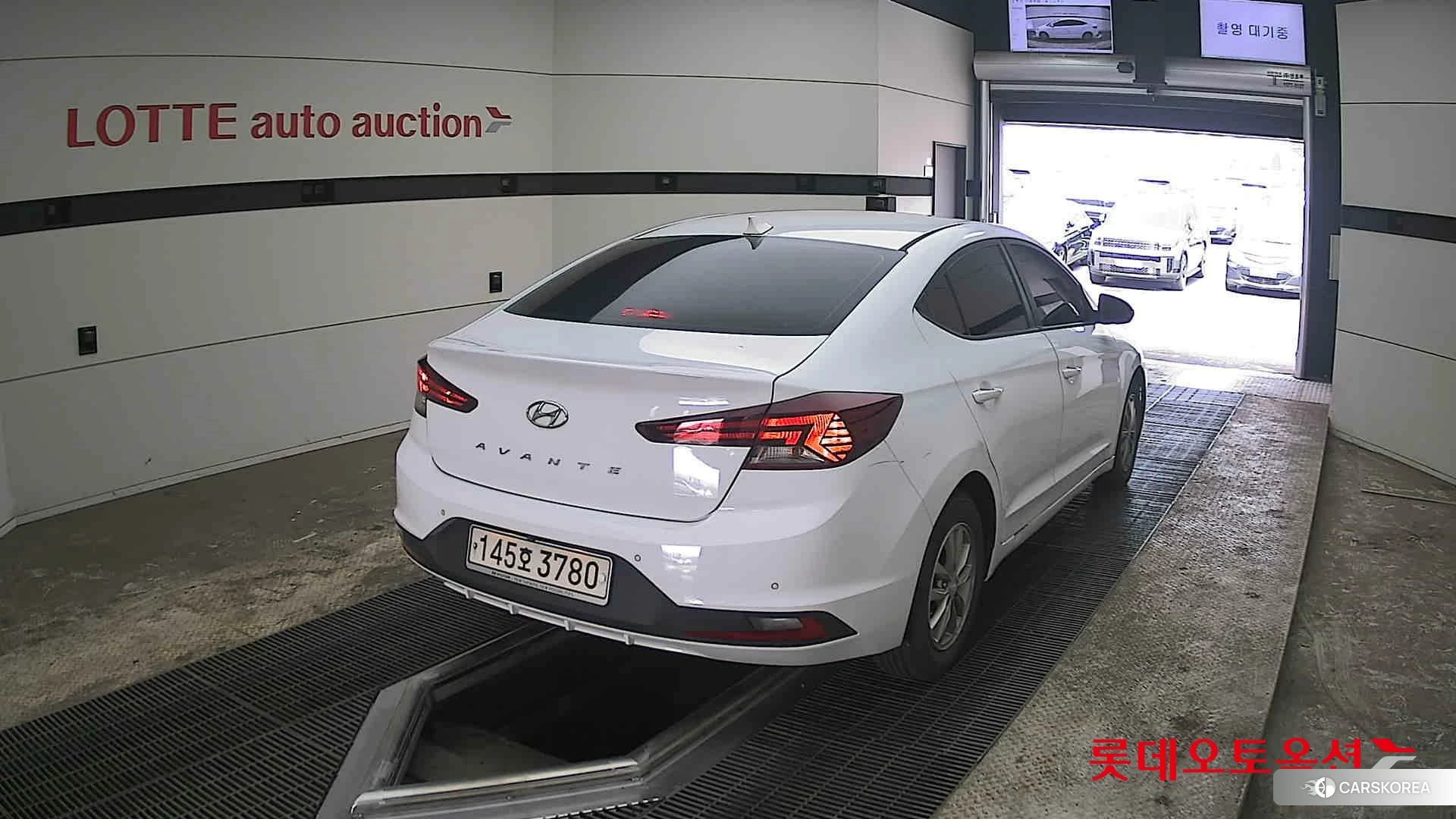 Hyundai Avante id 3875703 из Кореи 11