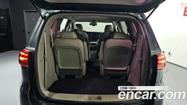 Kia The New Carnival id 2840182 из Кореи 11