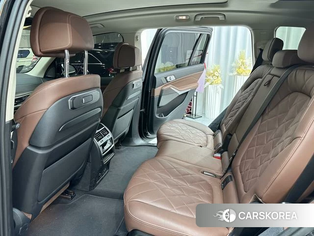 BMW X7 id 4297896 из Китая 11