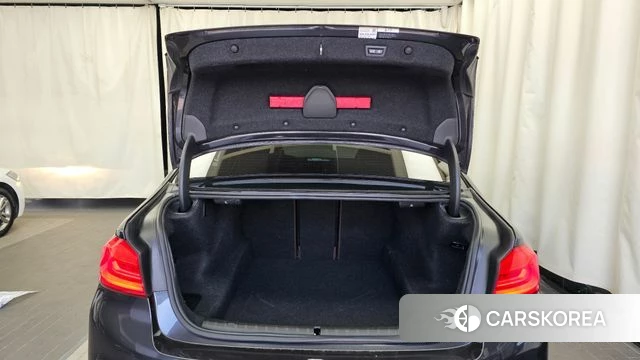 BMW 5 Series (G30) id 3880281 из Кореи 11