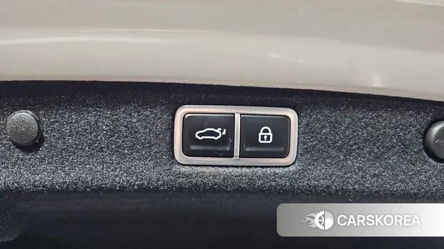 Hyundai Grandeur (GN7) id 2574249 из Кореи 11