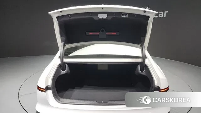 Hyundai Grandeur Hybrid (GN7) id 3333022 из Кореи 11