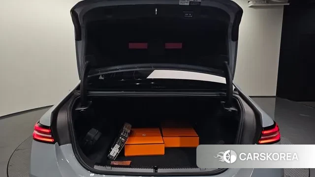 BMW 5 Series (G60) id 3720608 из Кореи 11