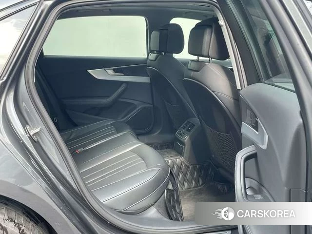 Audi A4L id 4278739 из Китая 11