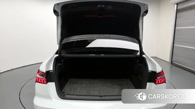 Audi A6 (C8) id 3059086 из Кореи 11