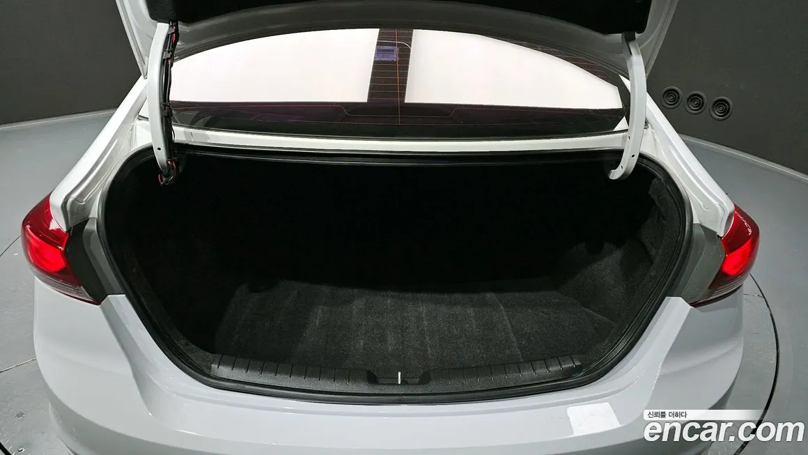 Hyundai Avante AD id 2170778 из Кореи 11