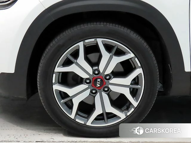 Kia Seltos id 4737096 из Кореи 11