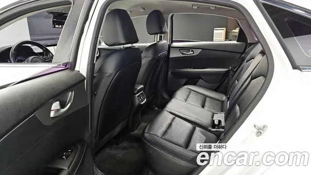 Kia Come New K3 id 2682422 из Кореи 11