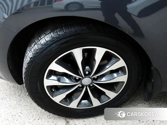 Kia All New Carnival id 4020643 из Кореи 11