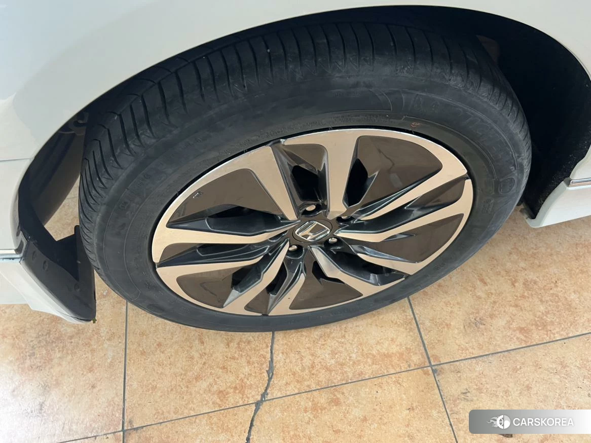 Honda Accord id 4498936 из Китая 11