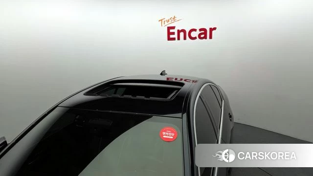 BMW 5 Series (G30) id 3827705 из Кореи 11