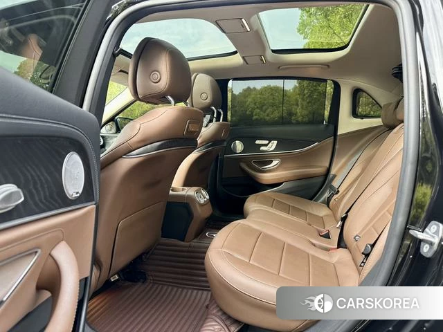 Mercedes-Benz E-class id 4219985 из Китая 11