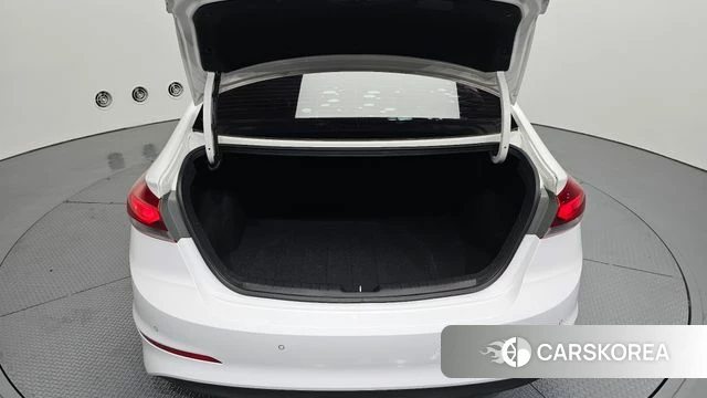 Hyundai Avante AD id 4318205 из Кореи 11