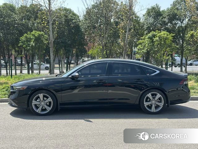 Honda Accord id 4261709 из Китая 11