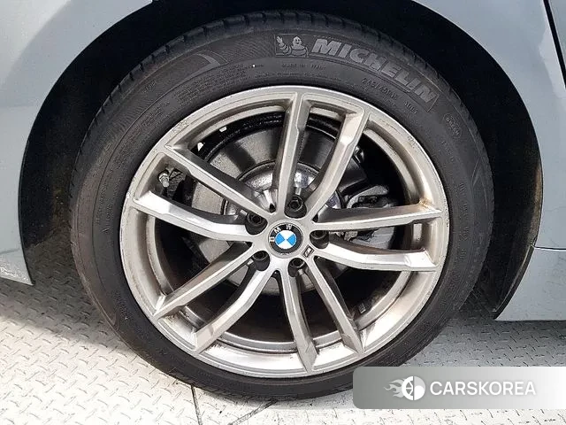 BMW 5 Series (G30) id 3444331 из Кореи 11