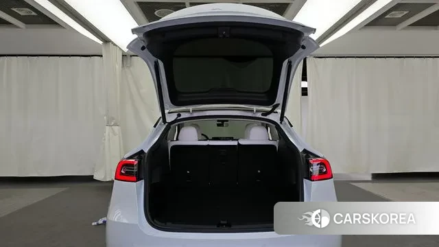 Tesla Model Y id 3360682 из Кореи 11