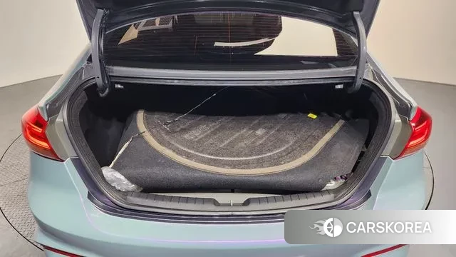 Hyundai Avante AD id 3536399 из Кореи 11