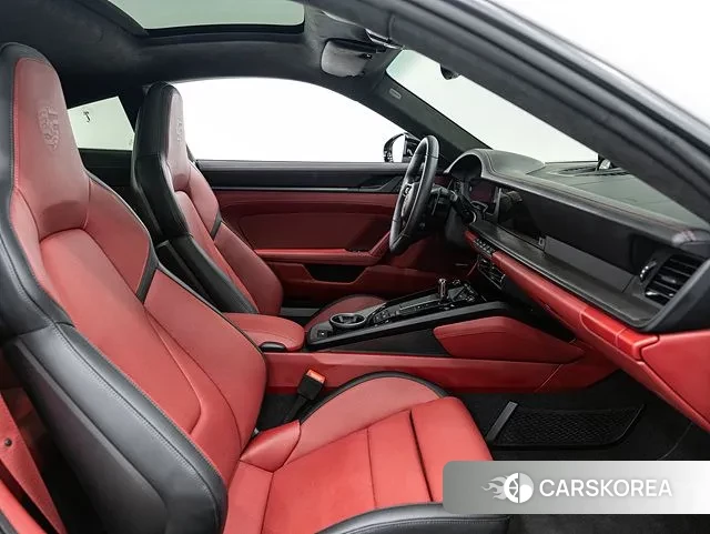 Porsche 911(992) id 3426079 из Кореи 11