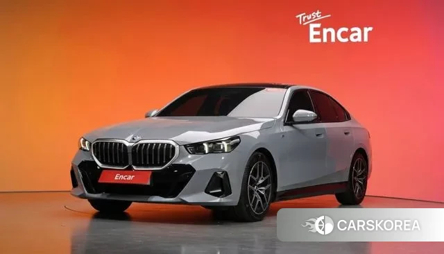 BMW 5 Series (G60) id 3502496 из Кореи 11