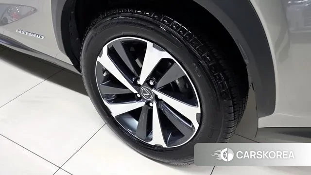 Lexus NX300h id 3483776 из Кореи 11