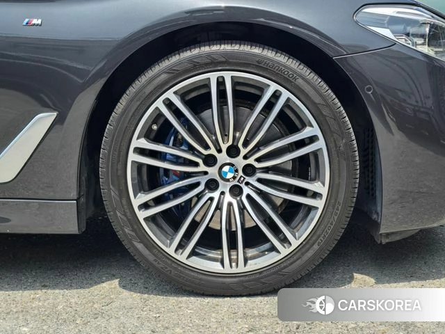 BMW 5 Series (G30) id 4424322 из Кореи 11