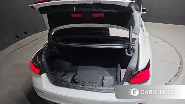 BMW 5 Series (G30) id 3002620 из Кореи 11