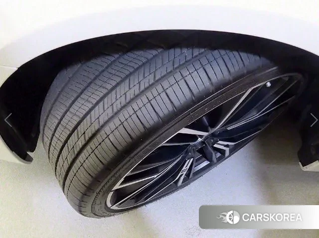 BMW 5 Series (G30) id 3054631 из Кореи 11